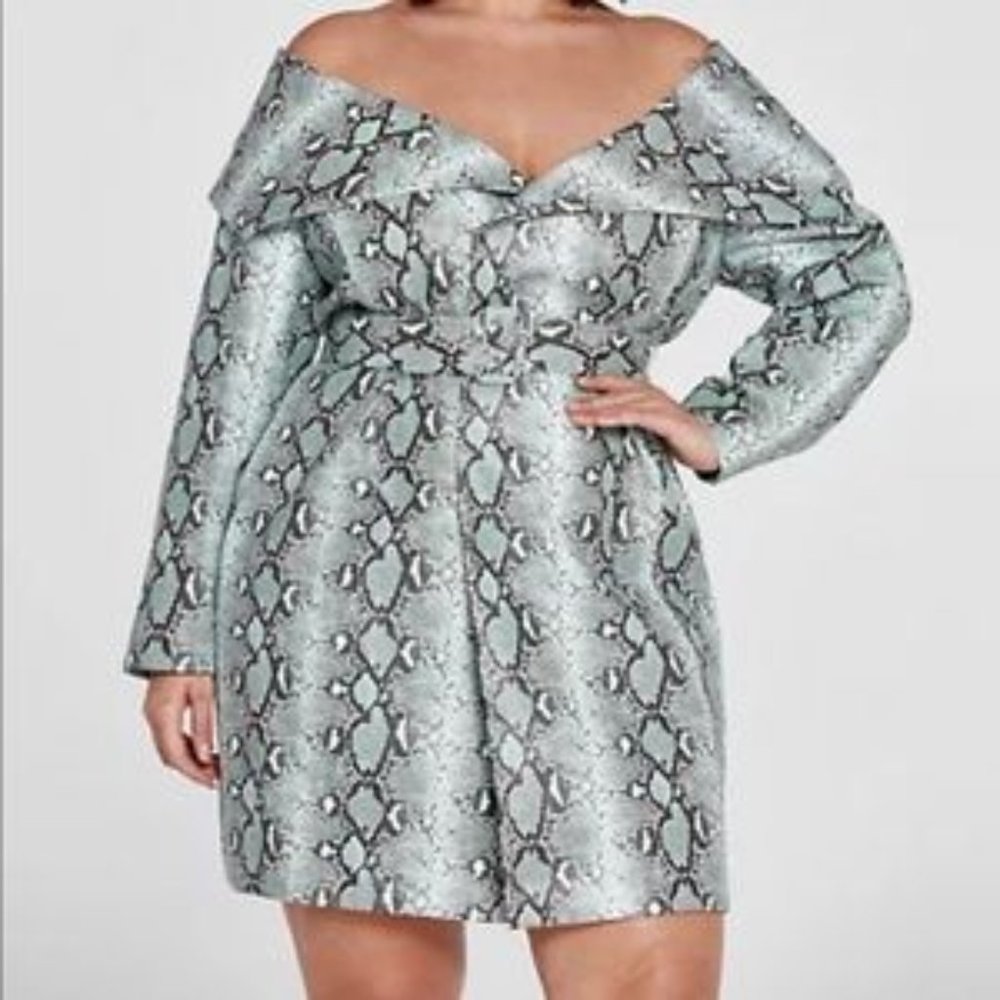 Patrick Starrr X FTF Mint Green Snakeskin Print Wrap Dress  Size 3x
